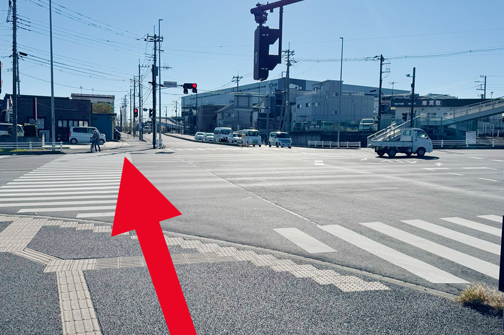 最寄駅からの順路のご案内